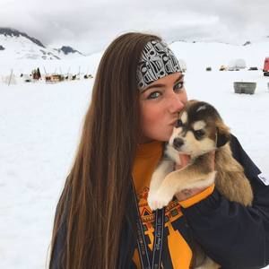 Meet your Posher, Lena